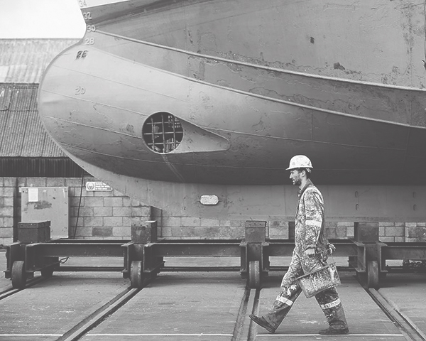 Poliureia Revestimento de cascos de embarcações, tanques e porõesServiços Revteam Portugal